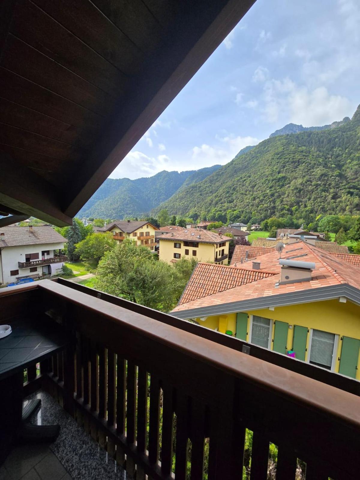 Ferienwohnung Casa Ornella LEDRO Exterior foto