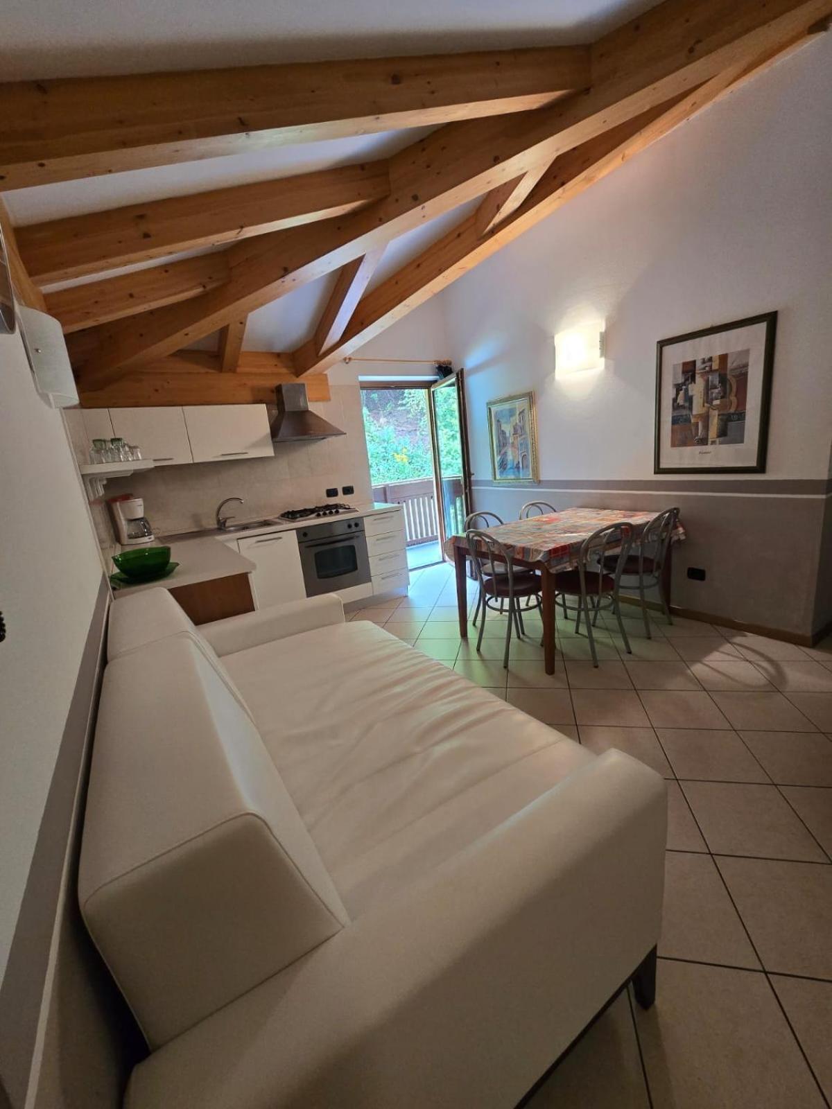 Ferienwohnung Casa Ornella LEDRO Exterior foto