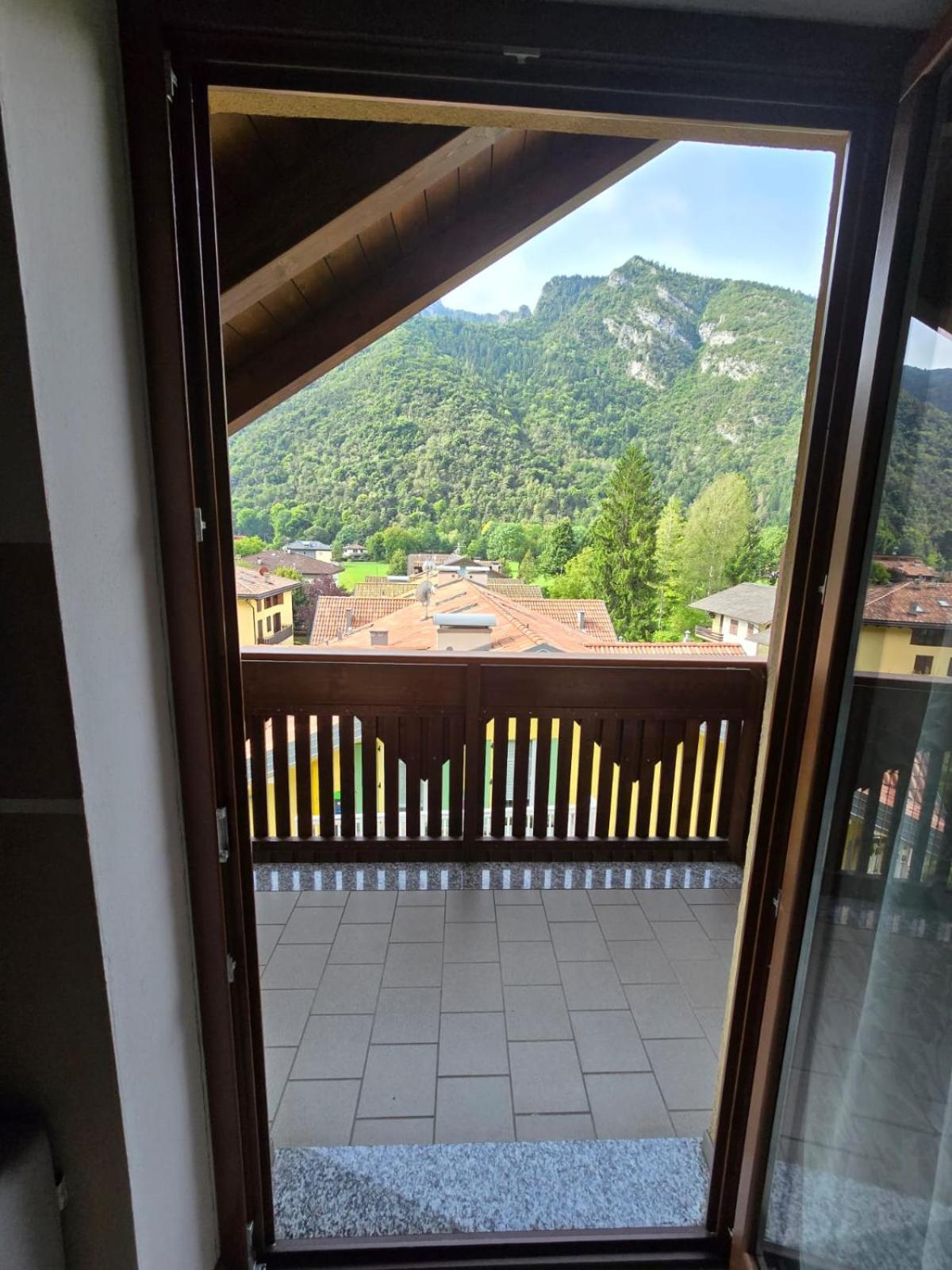 Ferienwohnung Casa Ornella LEDRO Exterior foto