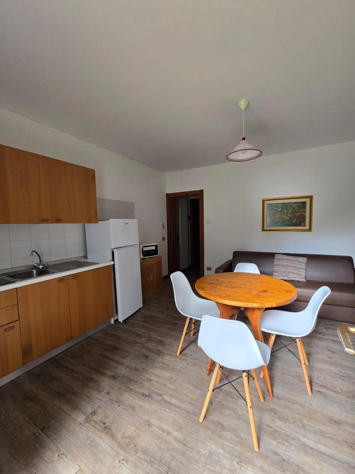 Ferienwohnung Casa Ornella LEDRO Exterior foto